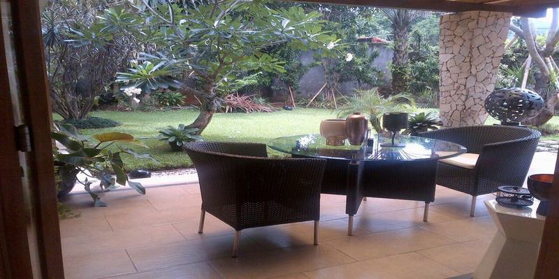 Rumah Dijual di Cilandak. Dekat ke Tb Simatupang. Asri & tenang..Langka! 