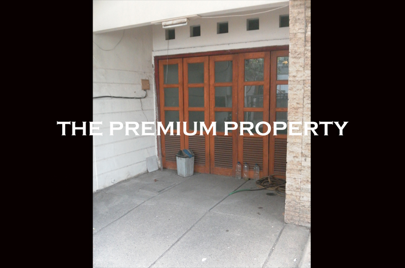 House For Rent @ Alam Permai, Pondok Indah. Hoek