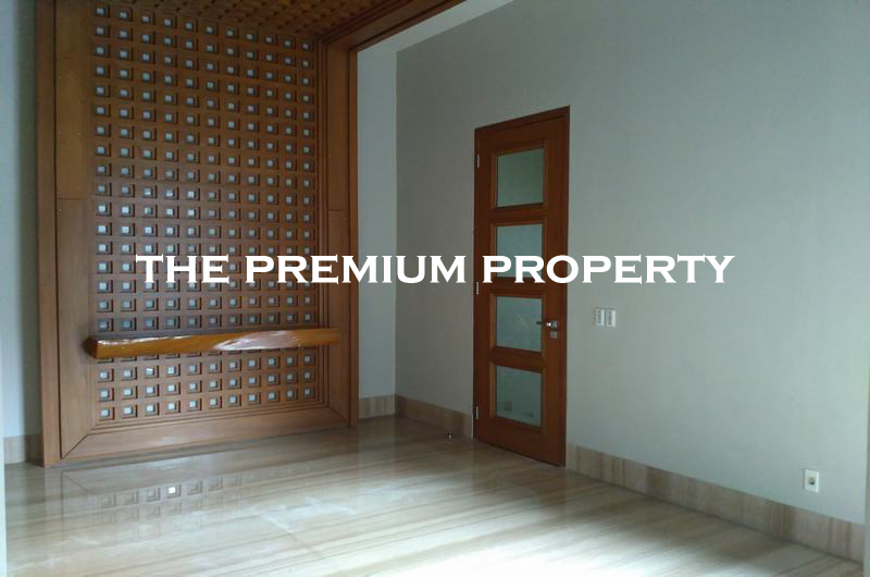House For Rent @ Pondok Indah. Close to PIM, Hospital, JIS & easy to access tol road. Lux