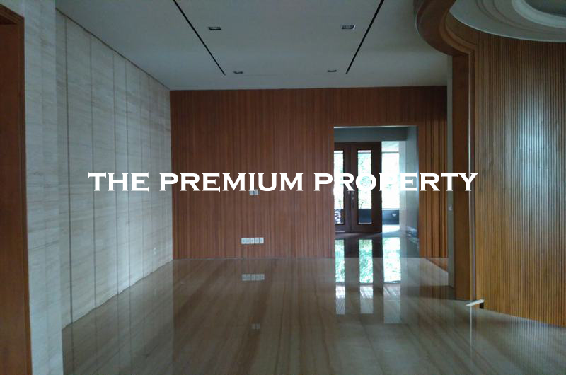 House For Rent @ Pondok Indah. Close to PIM, Hospital, JIS & easy to access tol road. Lux