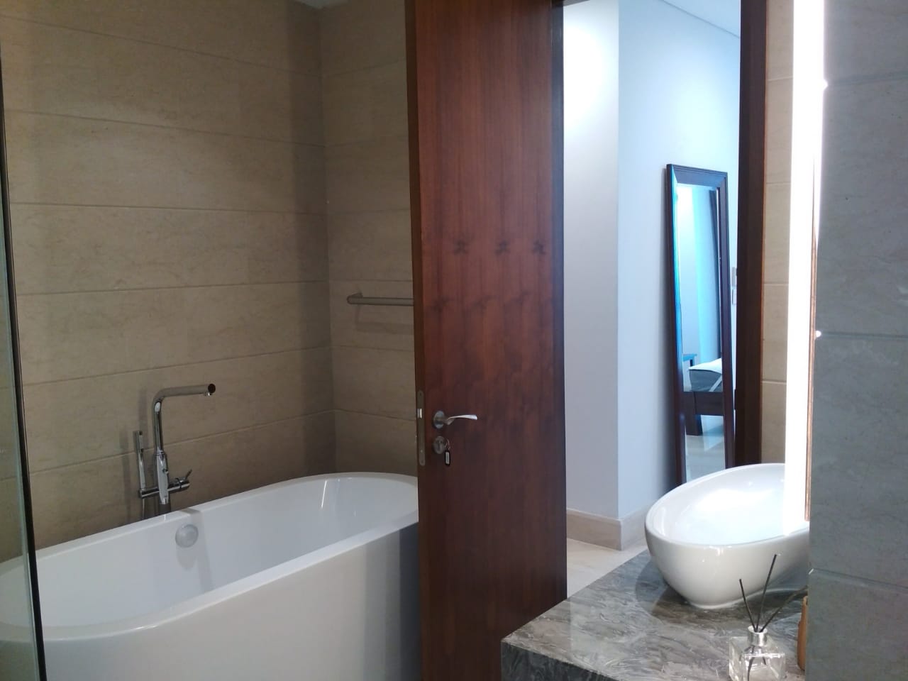 Apartment La Maison Barito, Kebayoran Baru, 127 m2, 2BR, Strategis. Dekat Blok M, Senayan, Gandaria, Pondok Indah