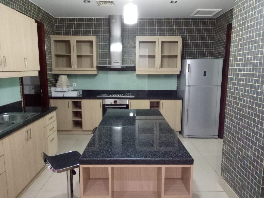 Apartment Pakubuwono Residence Tower Basswood, 3+1 BR, 303 m2, Lokasi Strategis di Kebayoran Baru