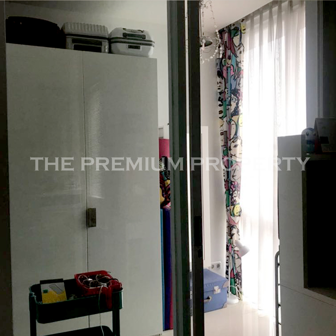 Rumah di Kemang, 144/325, dalam TH, semi furnish, ada pool