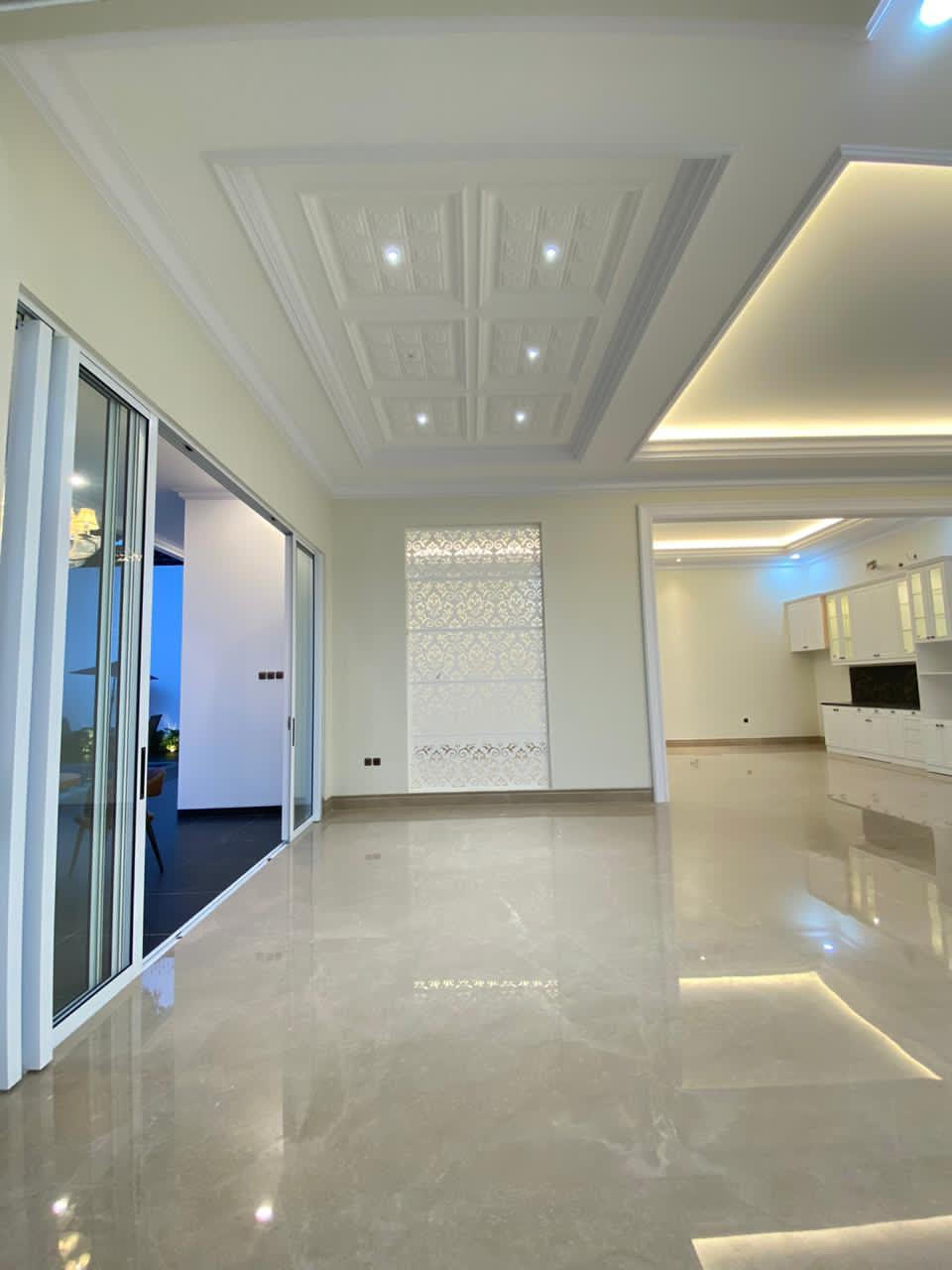 Rumah Di Pondok Indah. Mewah, Ada Pool