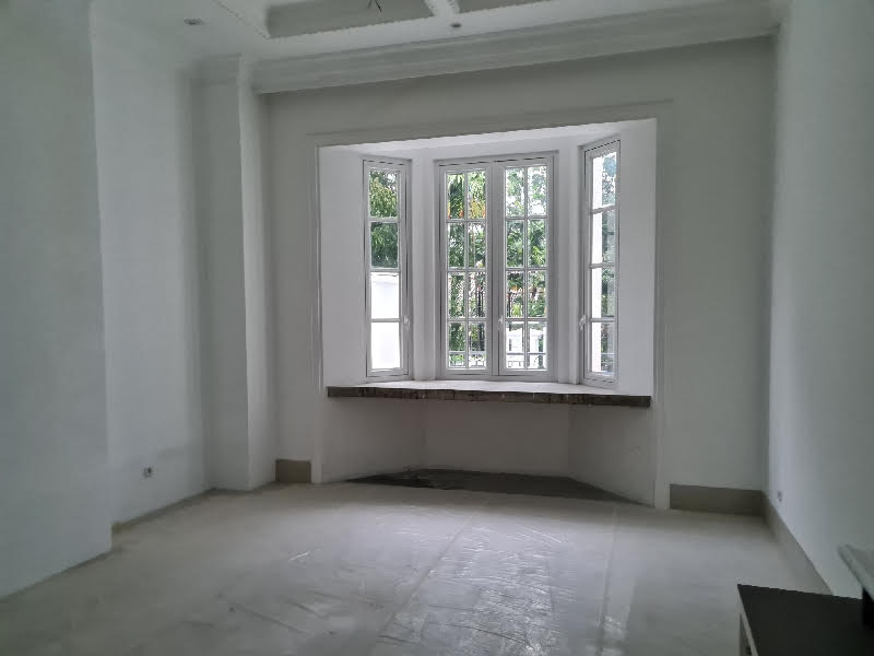 Rumah Brand New Mewah di Kebayoran Baru, Lokasi Tenang, Cocok Rumah Duta Besar