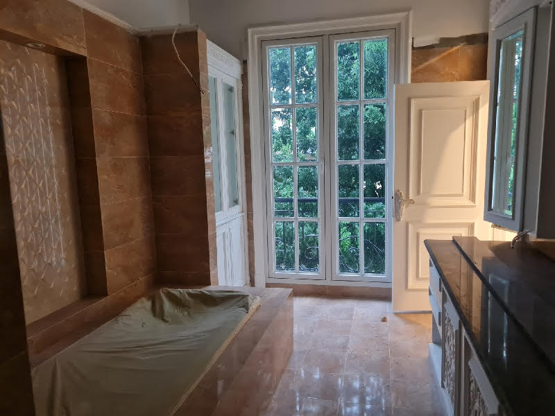 Rumah Brand New Mewah di Kebayoran Baru, Lokasi Tenang, Cocok Rumah Duta Besar