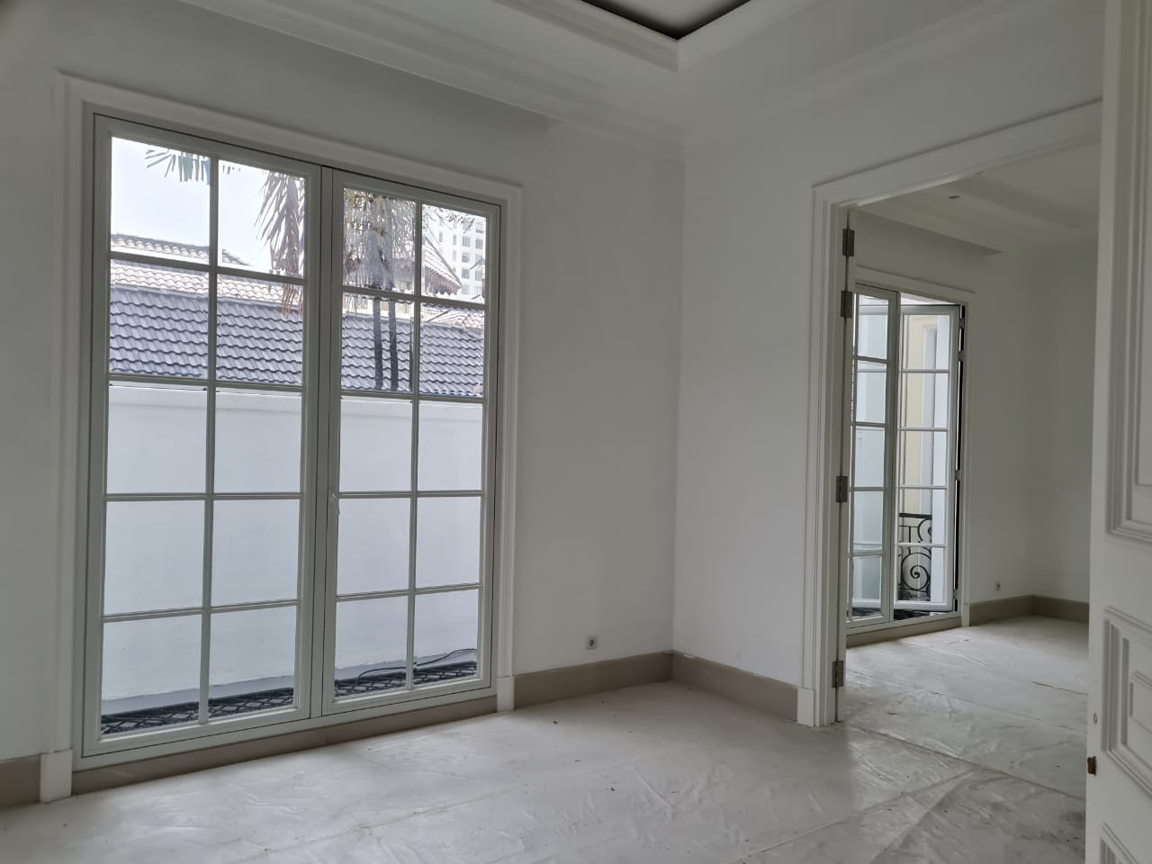 Rumah Brand New Mewah di Kebayoran Baru, Lokasi Tenang, Cocok Rumah Duta Besar