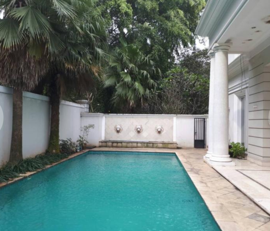 House @ Kebayoran Baru, Prime Area. Suitable for Embassy