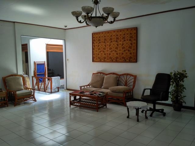 Rumah di Pancoran-Pasar Minggu. Dekat Tol Jorr. 478m2. Area sekitar banyak perkantoran.Cocok Kost2an