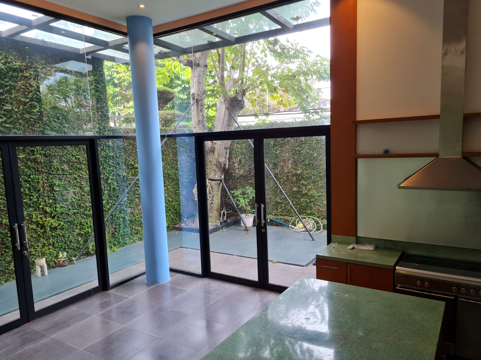 Rumah Minimalis Kebayoran Baru Cantik Lux Pool Dekat Ke Mal Pondok Indah