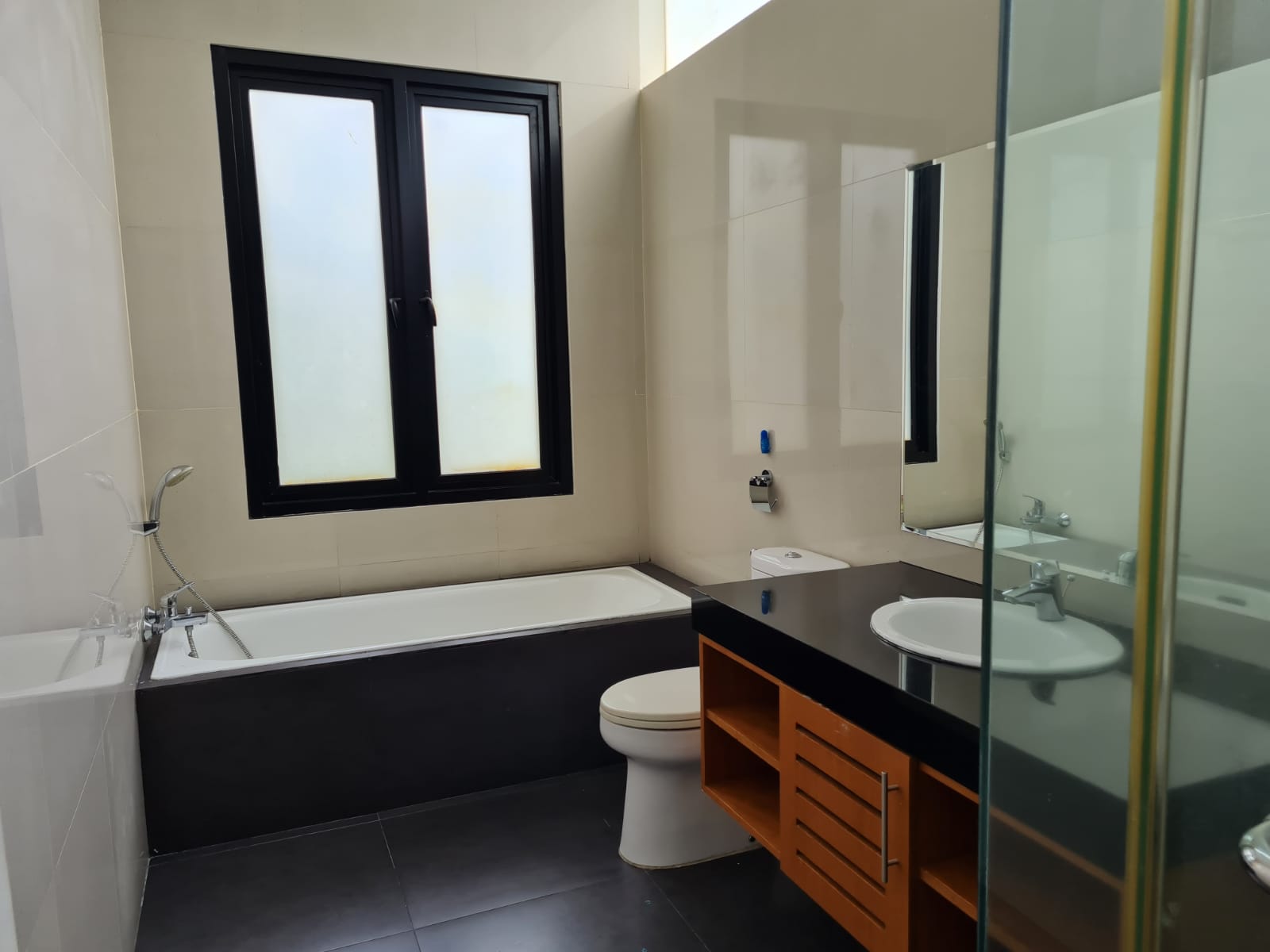 Rumah Minimalis Kebayoran Baru Cantik Lux Pool Dekat Ke Mal Pondok Indah