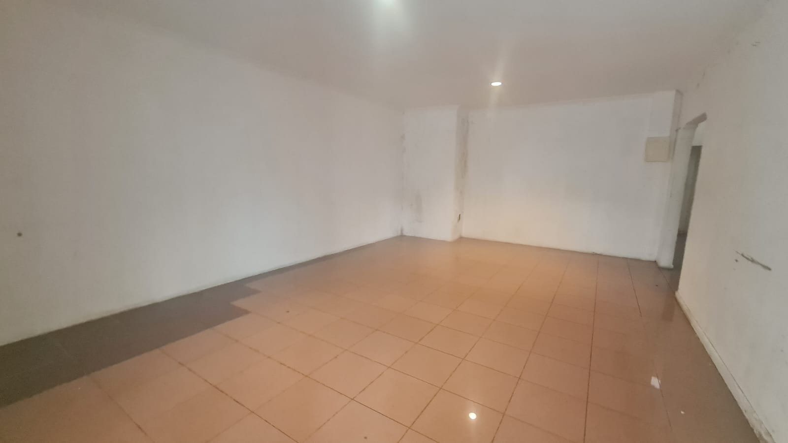 Rumah Murah Hitung Tanah di Kebayoran Baru. Dekat SCBD. Area Tenang, Strategis