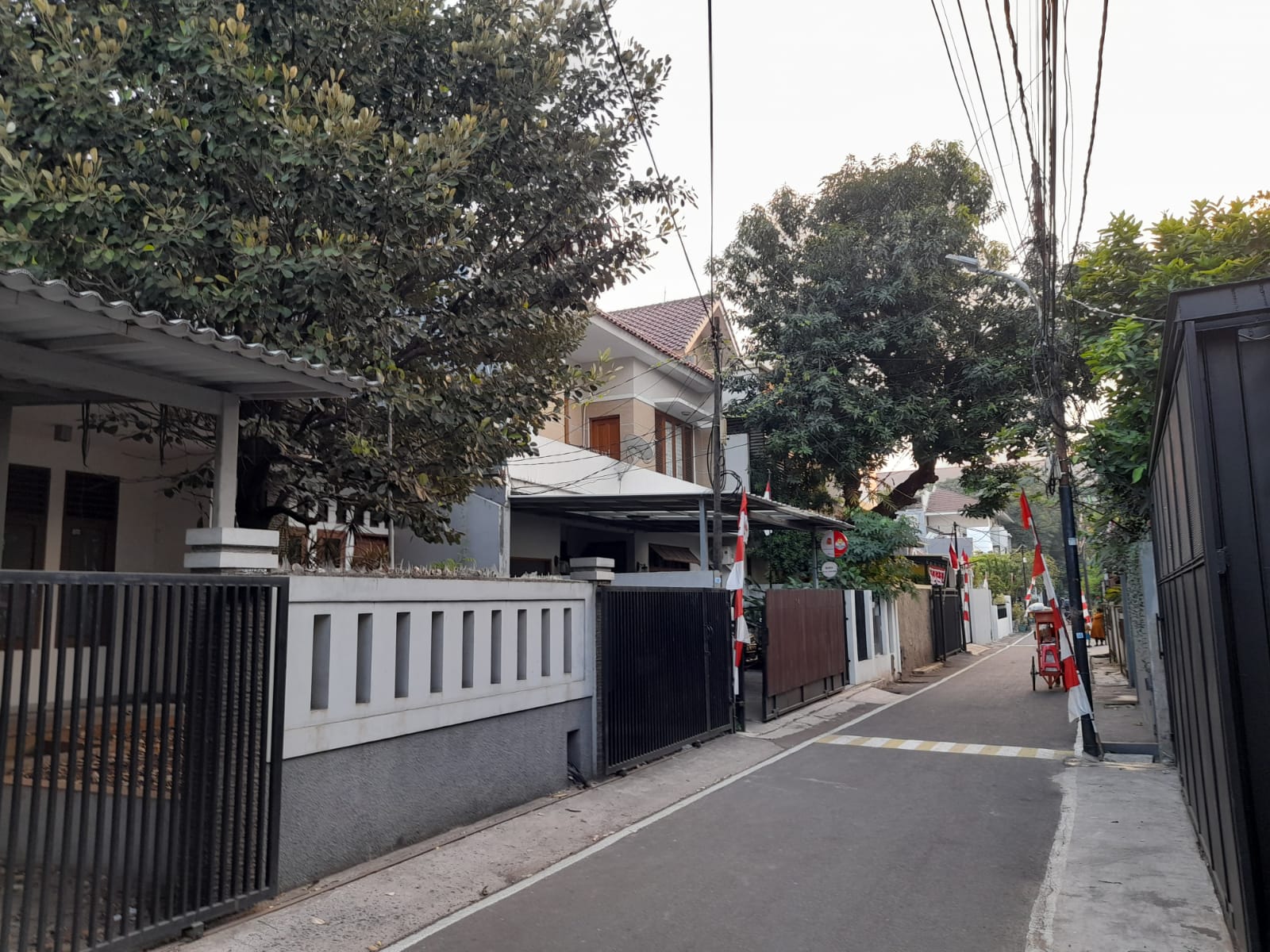Jual Rumah 2 Lantai di Kebayoran Baru Dekat SCBD, Tendean, Wolter, Blok M