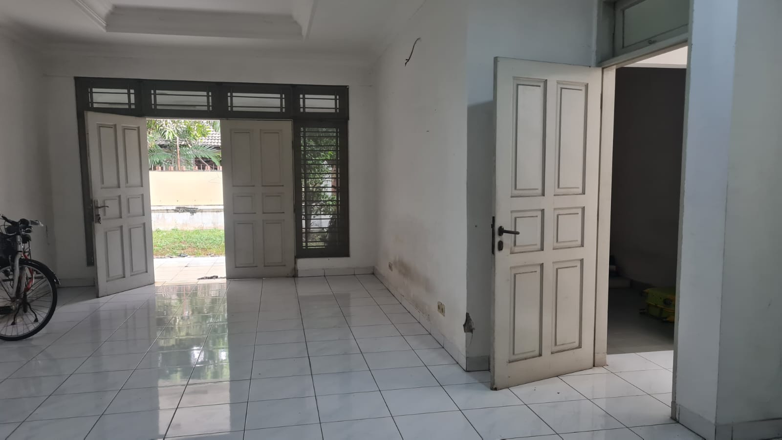 Rumah 2 Lantai Area Panglima Polim Kebayoran Baru, Siap Huni