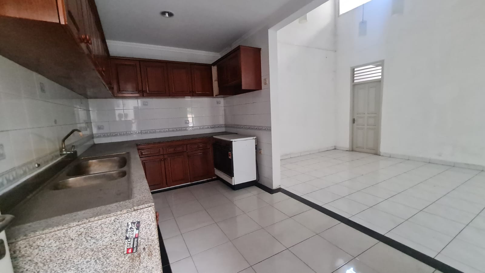 Rumah 2 Lantai Area Panglima Polim Kebayoran Baru, Siap Huni