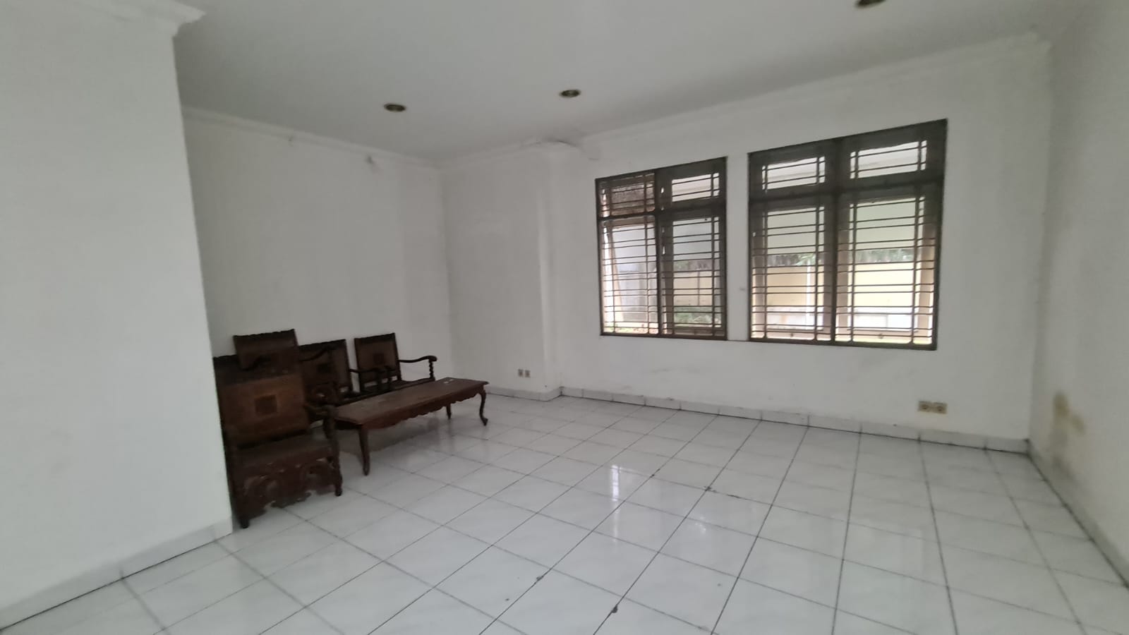 Rumah 2 Lantai Area Panglima Polim Kebayoran Baru, Siap Huni