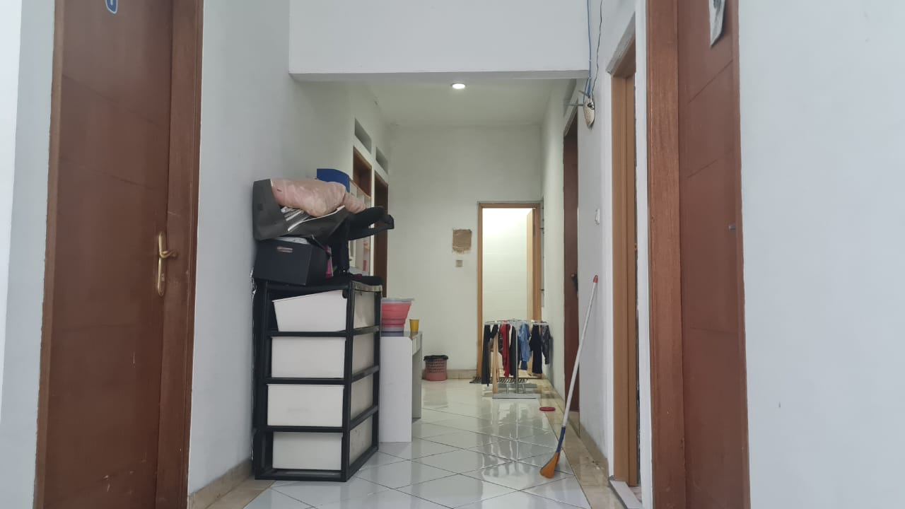Rumah Berikut Kost 10 Kt, Ada Rumah Induk, Jalan Lebar Dan Langka Area Kebayoran Baru