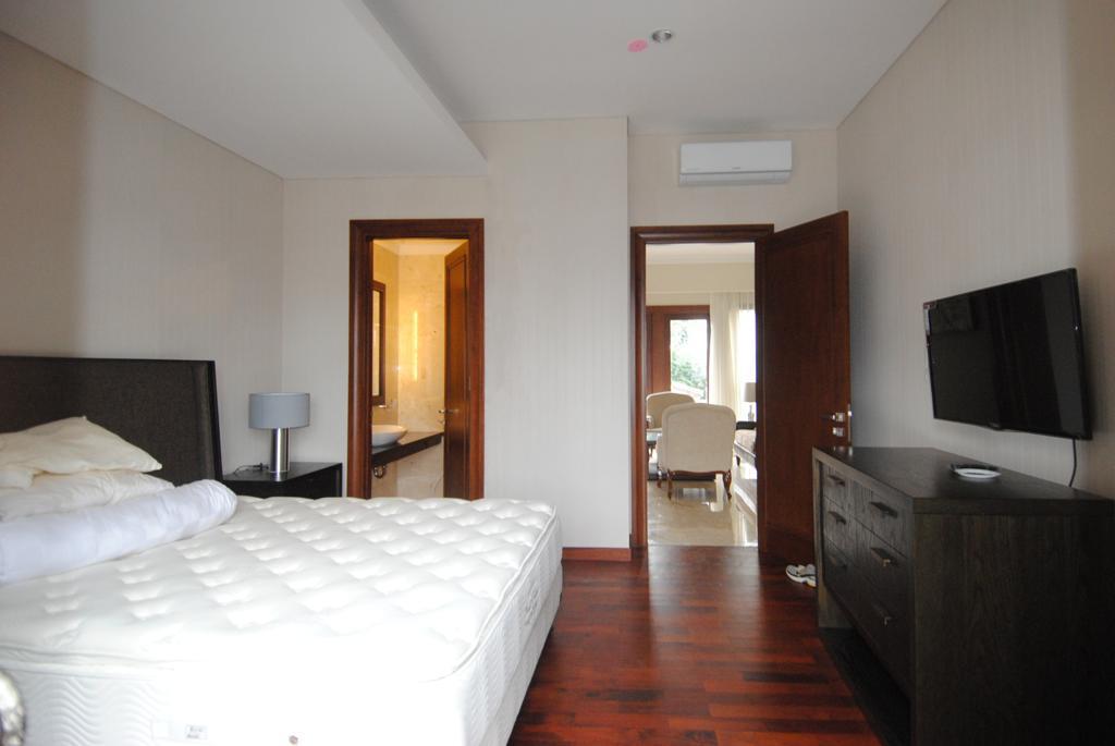 Rumah Modern Tropis minimalis seperti Brandnew Lokasi Strategis