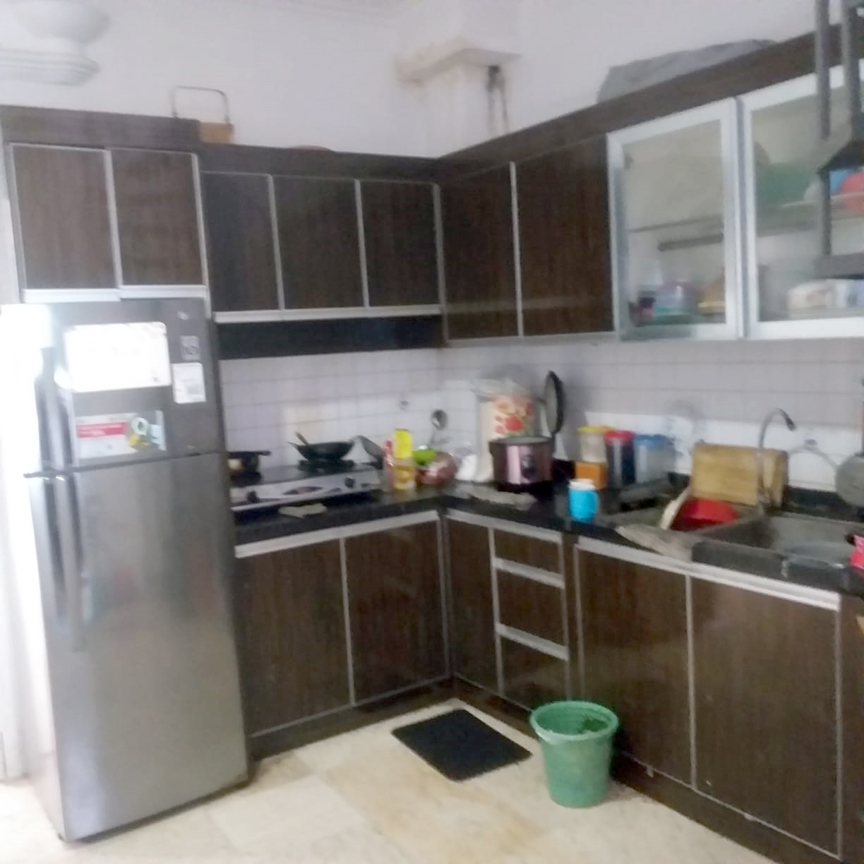 Rumah Dijual di Kebayoran Baru, Dekat Wijaya, Wolter Monginsidi, Ciasem Cibitung jalan lebar dan tenang , langka sekali 