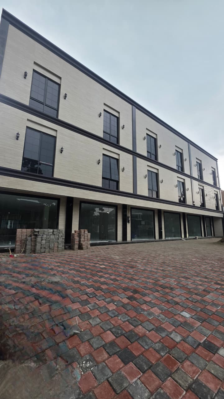 Ruko 3 Lantai 3 unit di area Pondok Indah, Tersewa 5 Tahun, Good Invest