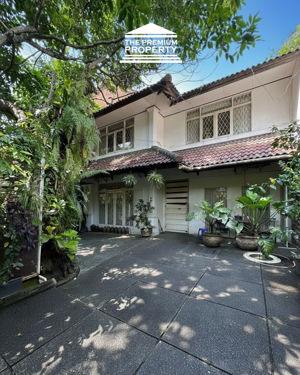 Rumah Semi Furnished Dekat Senayan, SCBD. Lingkungan Tenang