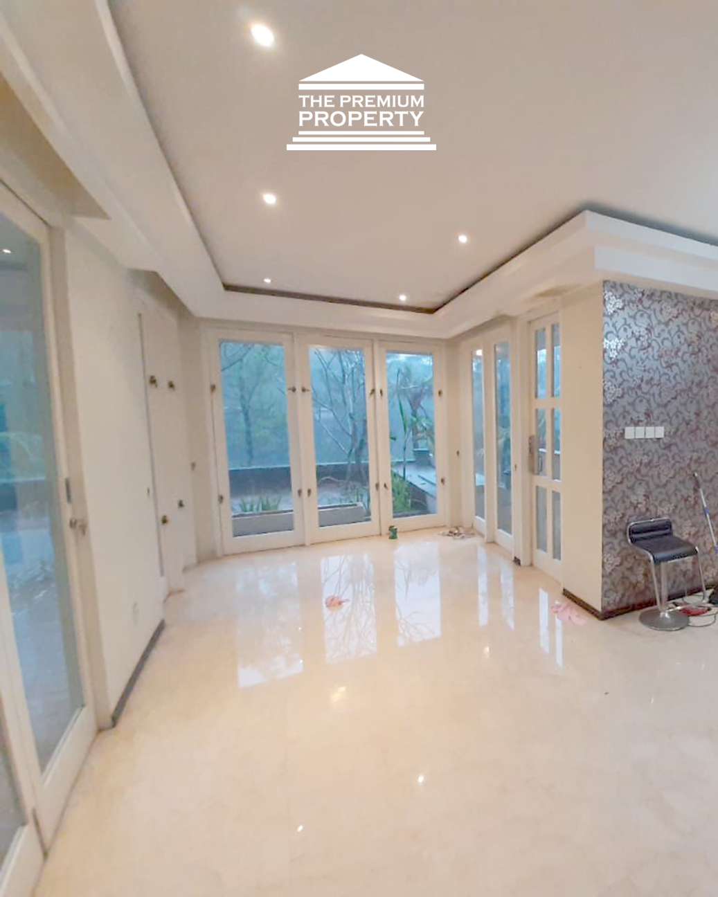 Rumah 3 Lantai Siap Huni Dekat Stasiun MRT Lebak Bulus