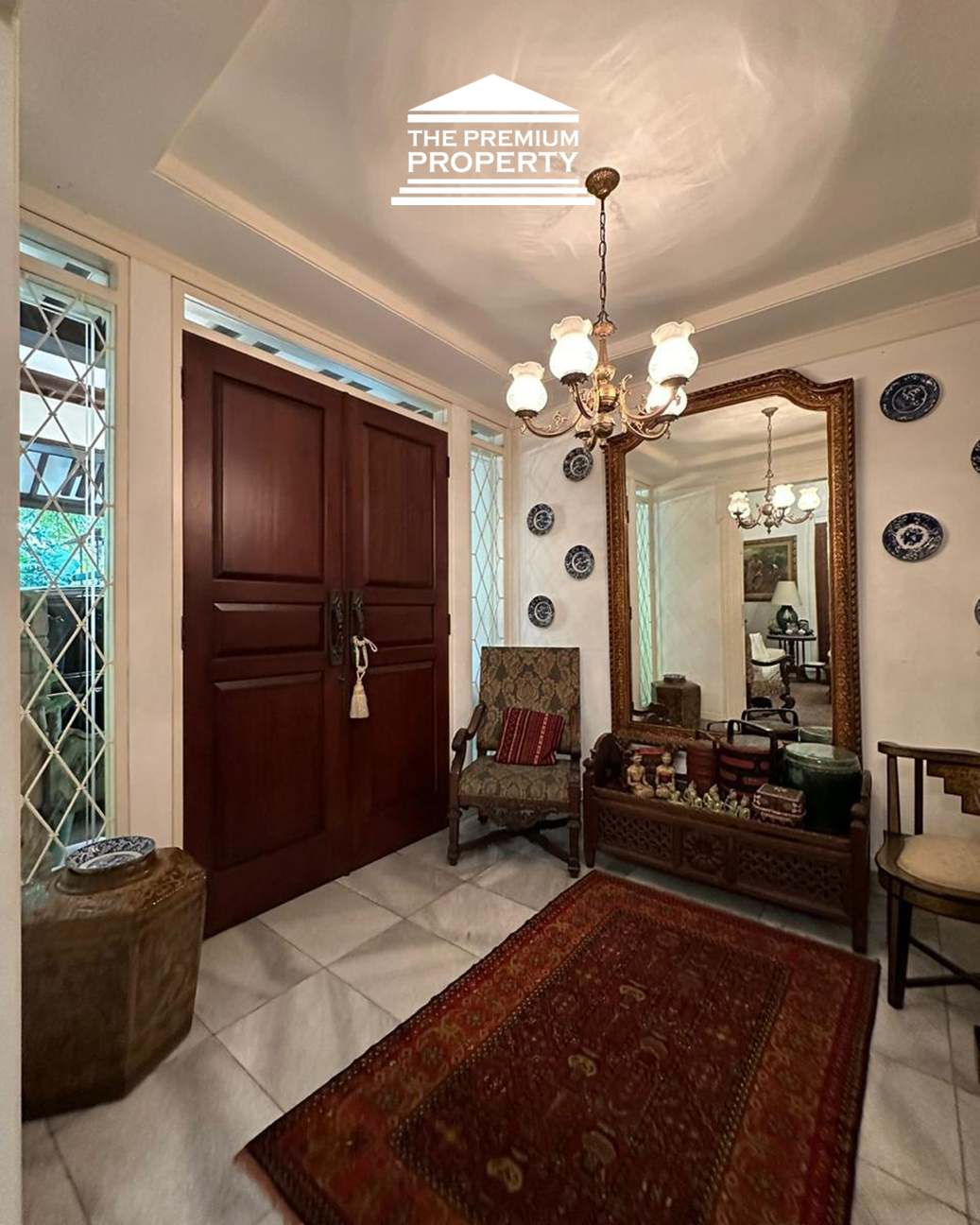 Rumah Semi Furnished Dekat Senayan, SCBD. Lingkungan Tenang