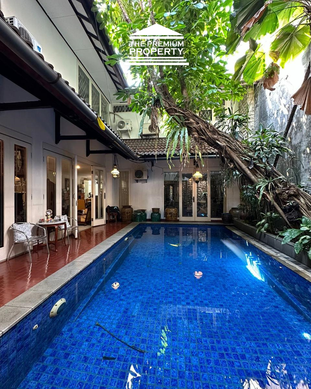 Rumah Semi Furnished Dekat Senayan, SCBD. Lingkungan Tenang