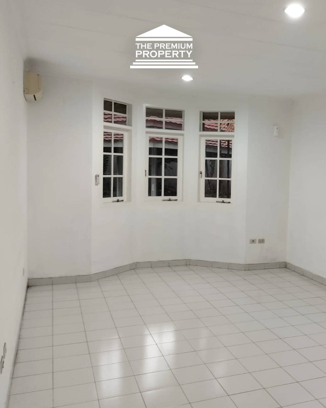 Ada Paviliun. Terletak di jantung kawasan Kuningan!