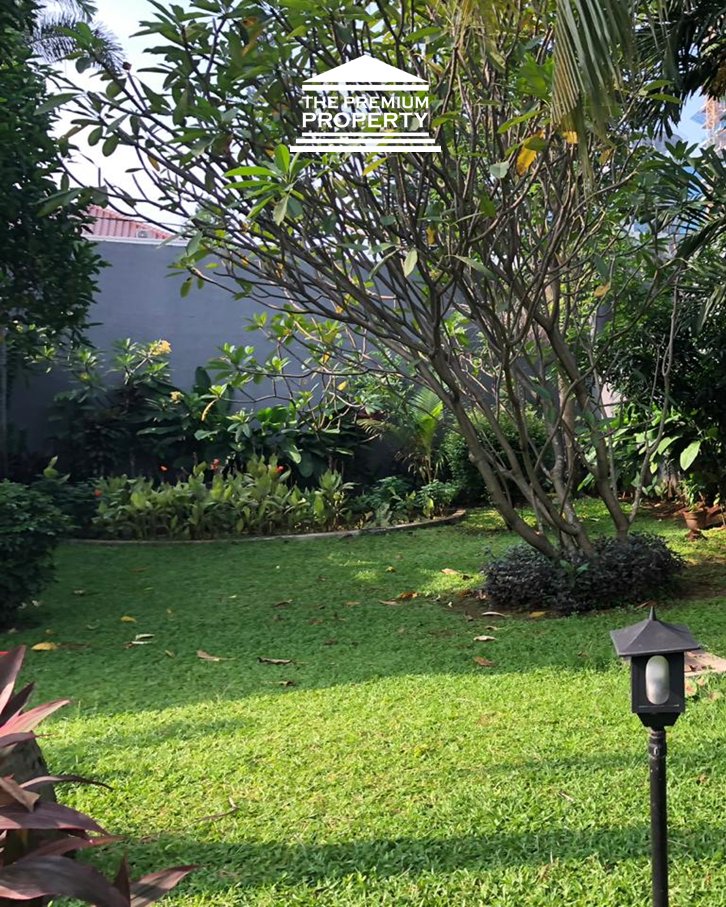 Ada Paviliun. Terletak di jantung kawasan Kuningan!